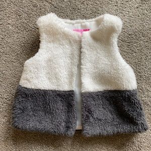 Goodlad toddler girls vest faux fur 2t-3T small white gray